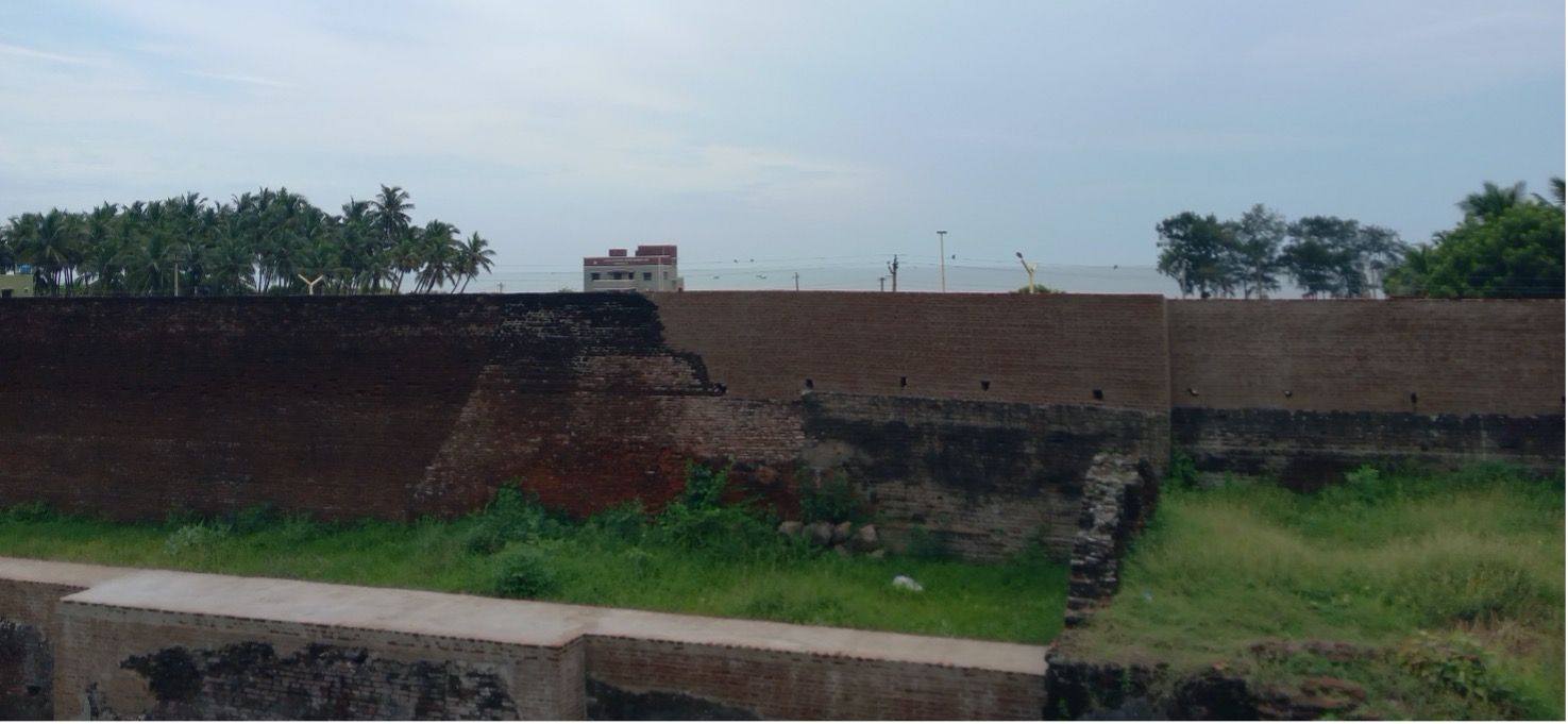Life and Death in the Dutch Fort at Sadras